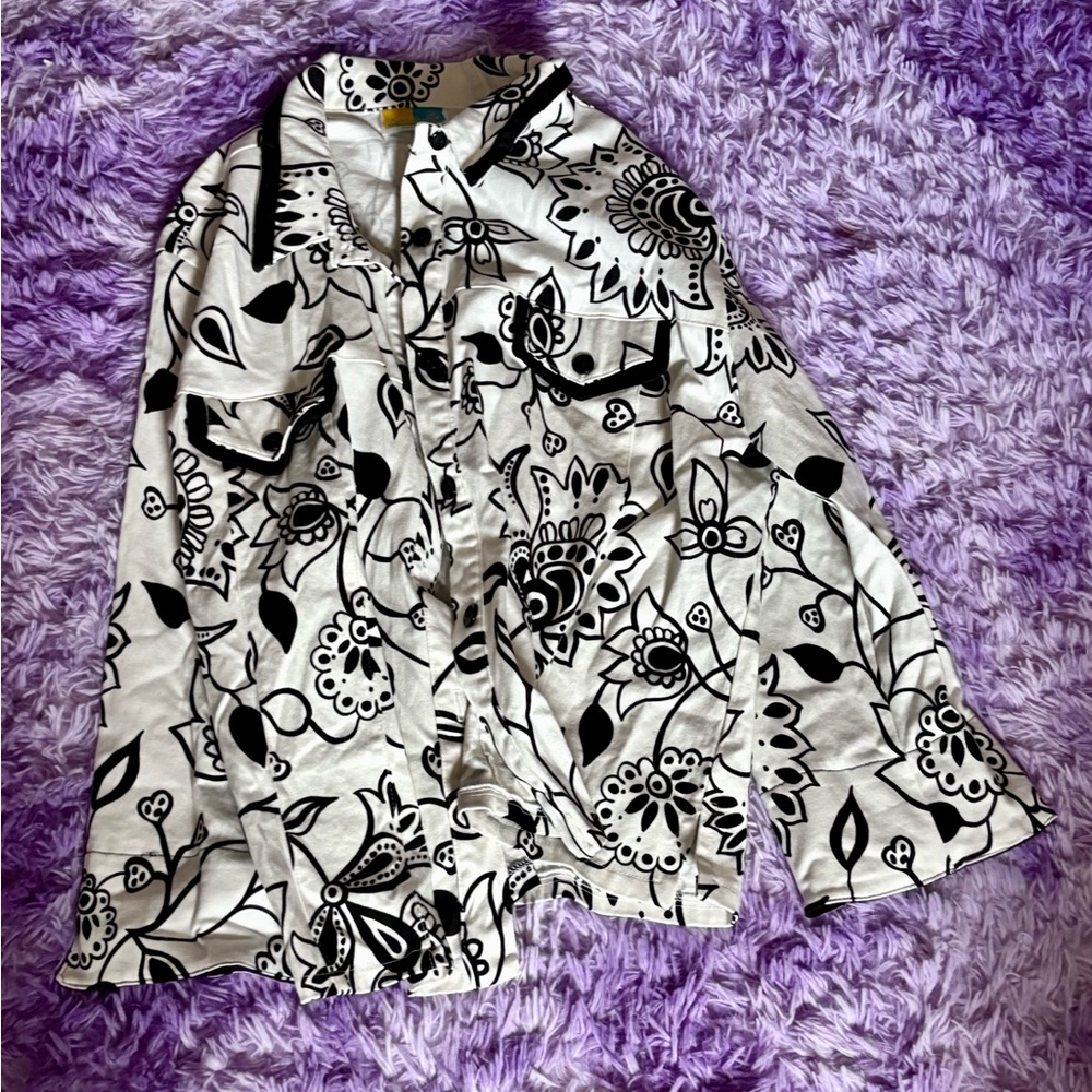 Black and White Floral Button-Up Shirt And Dress Blouse
